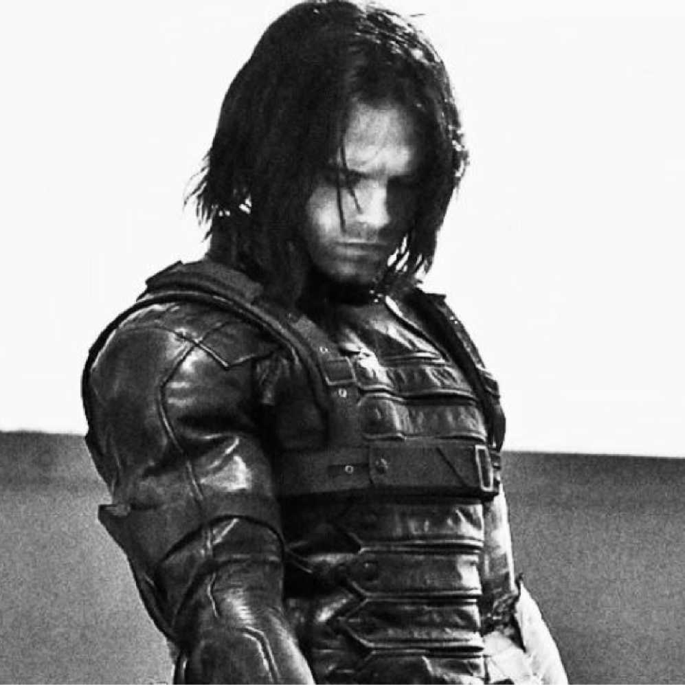 Баки барнс зимний. Баки барнс зимний. Себастьян стэн баки барнс. Себастьян стэн баки барнс. Себастьян стэн баки.